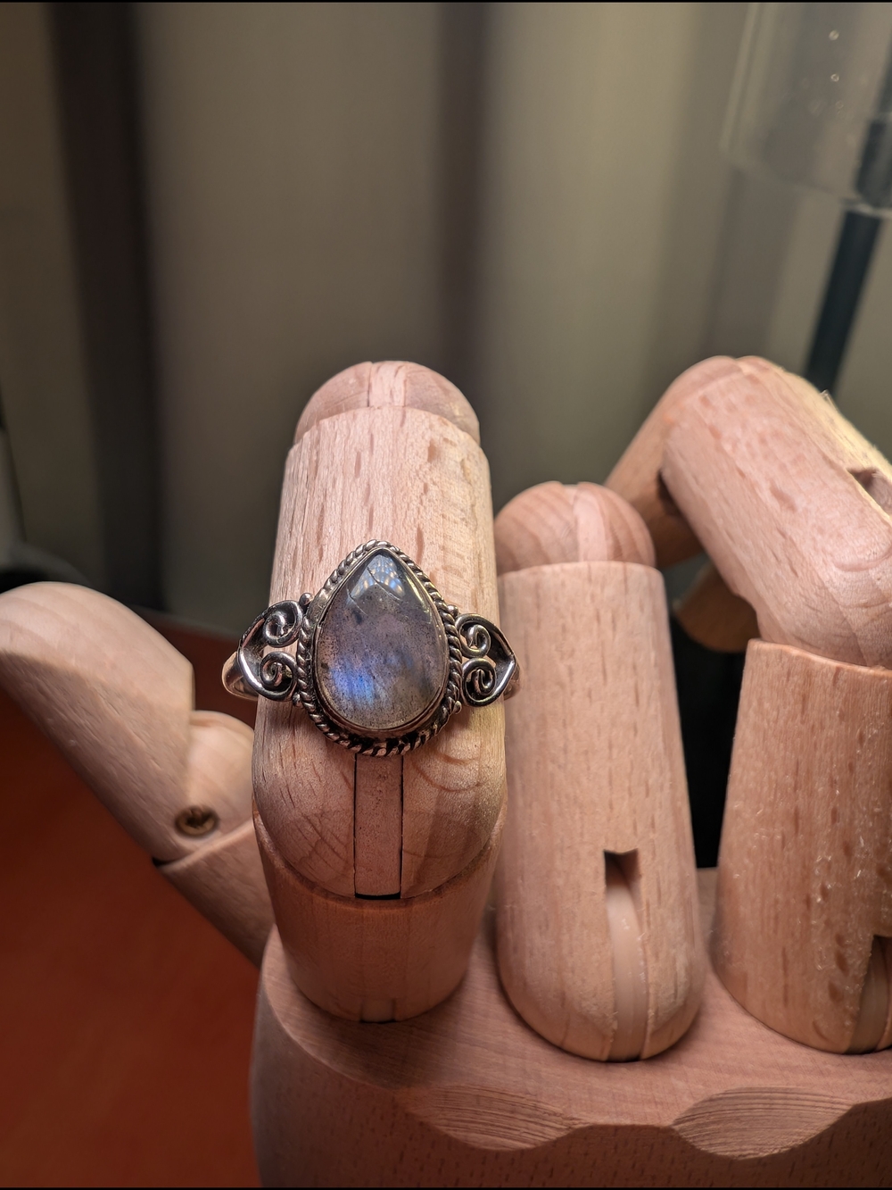 Dainty Moonstone Sterling Silver Ring Size 8.5 - Picture 2 of 3